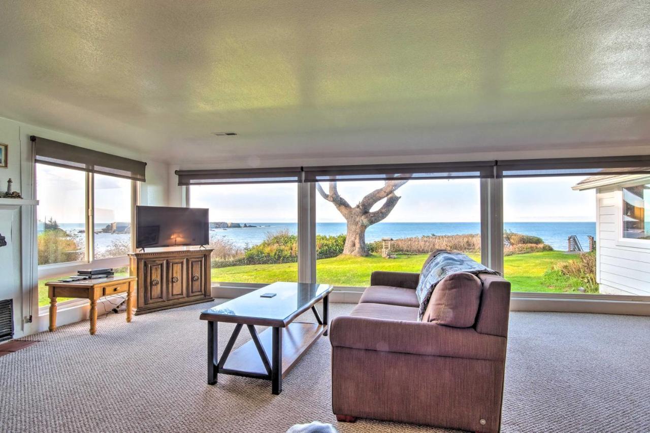 Cliffside Lighthouse Beach Home With Ocean View Coos Bay Exteriér fotografie