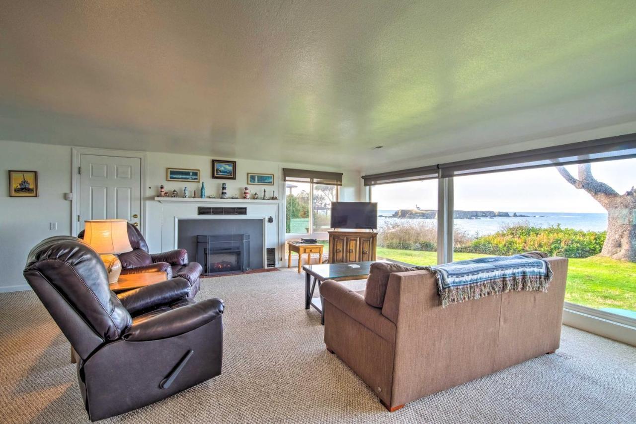 Cliffside Lighthouse Beach Home With Ocean View Coos Bay Exteriér fotografie