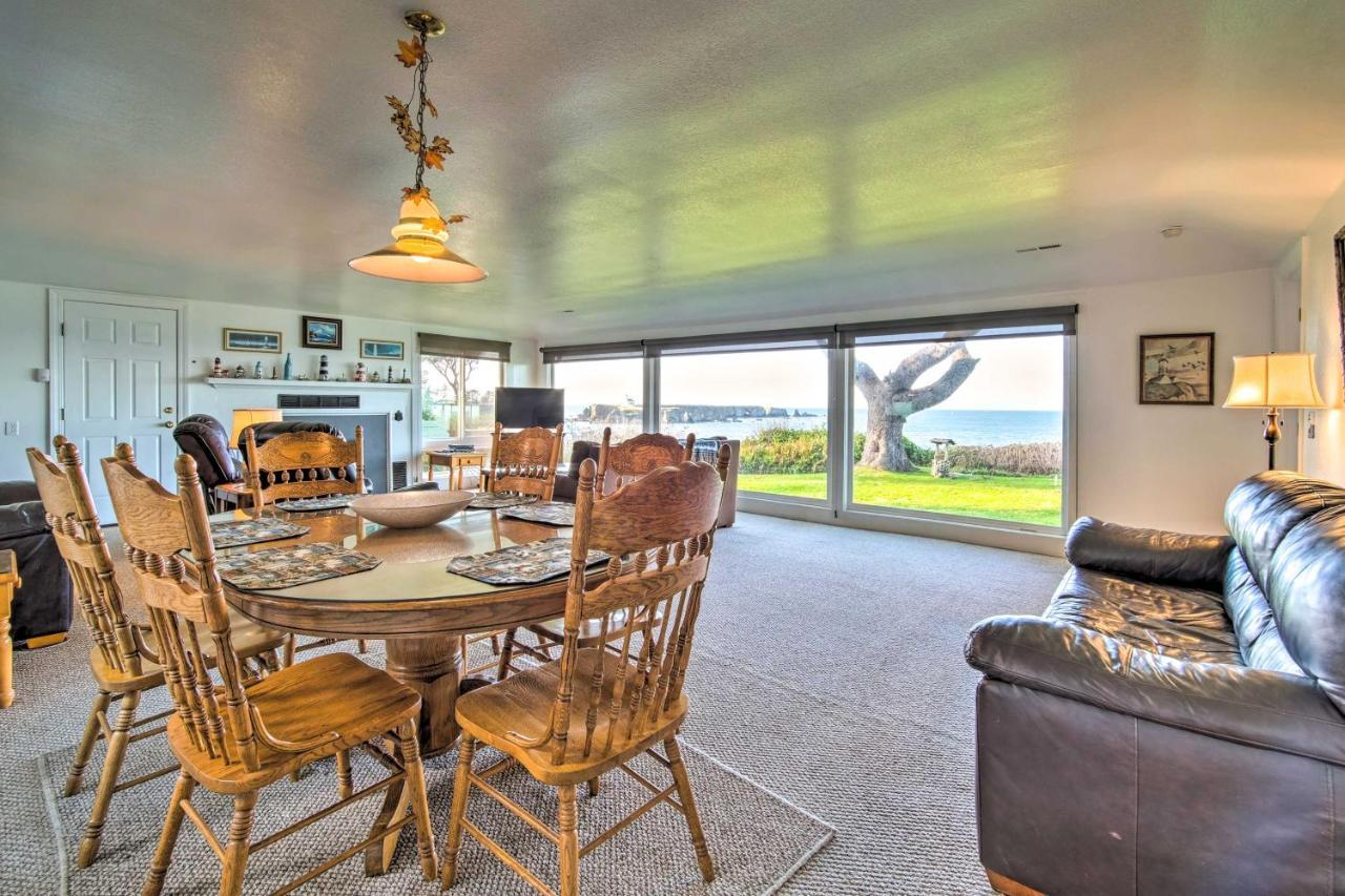 Cliffside Lighthouse Beach Home With Ocean View Coos Bay Exteriér fotografie