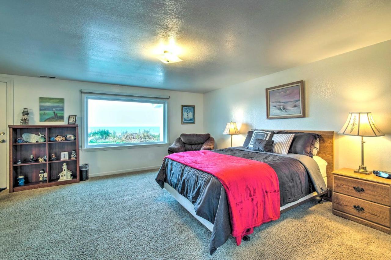 Cliffside Lighthouse Beach Home With Ocean View Coos Bay Exteriér fotografie